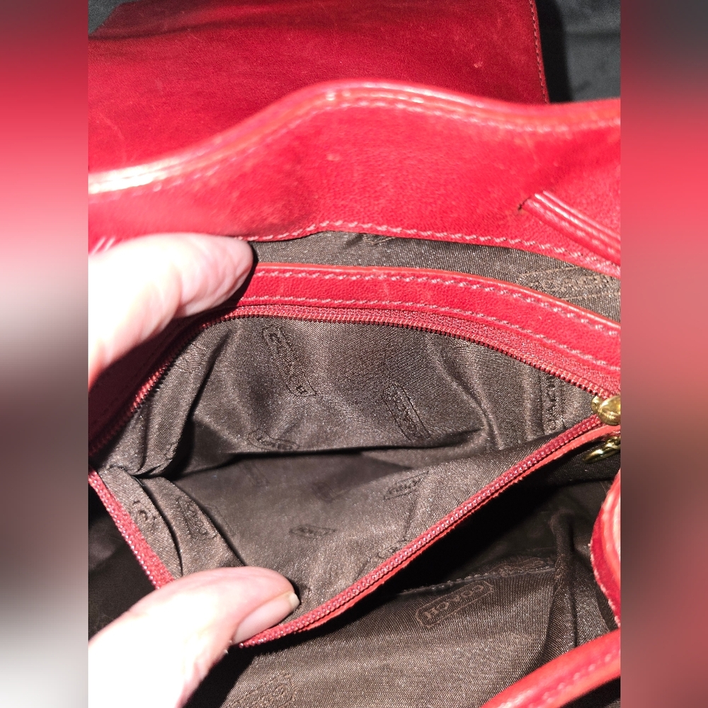 Coach VINTAGE LEGACY Red Glove Tanned leather backpack. EUC - Picture 13 of 16